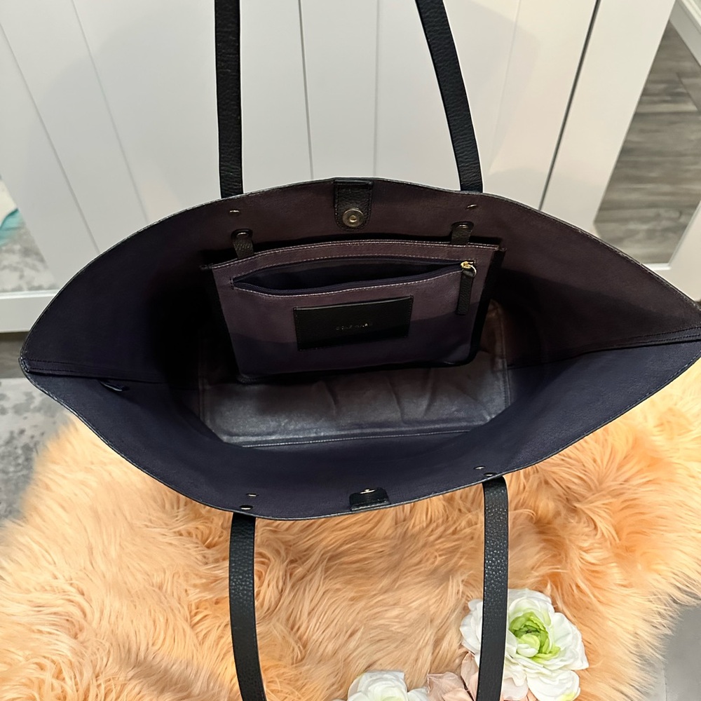 Cole Haan Black Leather Shoulder Tote Bag LG Gold Hardware LIKE NEW! 60% OFF - Picture 10 of 10